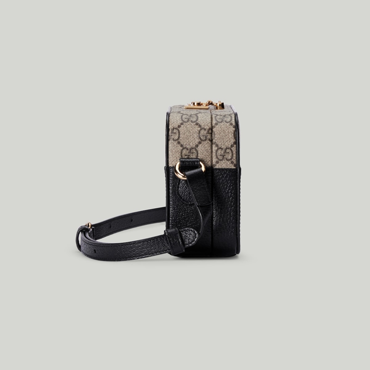 725341.K9GSG.9769.010.062.0000.Light GG mini bag with cut out Interlocking G